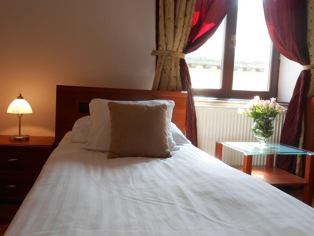 Tango House Bed & Breakfast Cracovie Extérieur photo