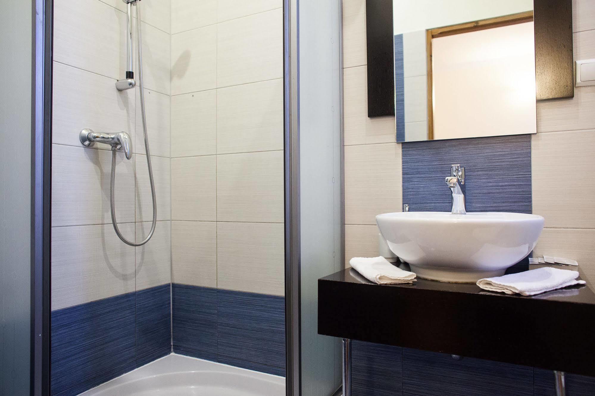 Tango House Bed & Breakfast Cracovie Extérieur photo